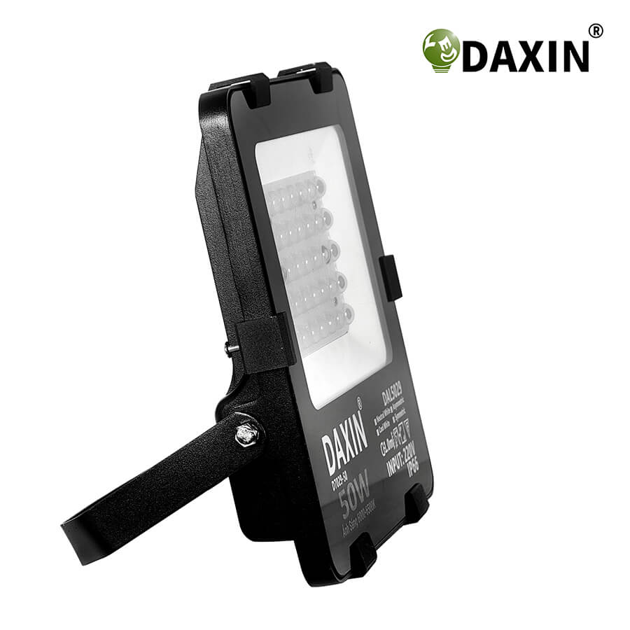 Alternative view of Đèn pha led 50W Lúp chiếu xa Daxinco